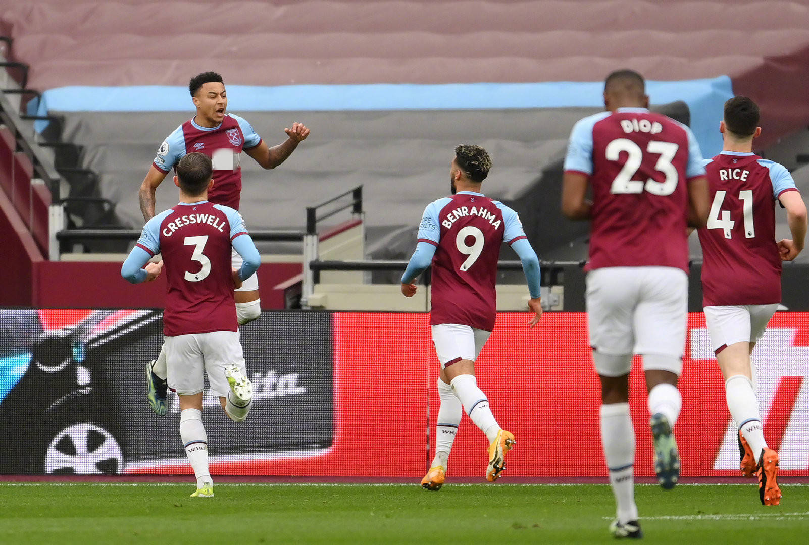 的鹈鹕而言 的鹈鹕而言